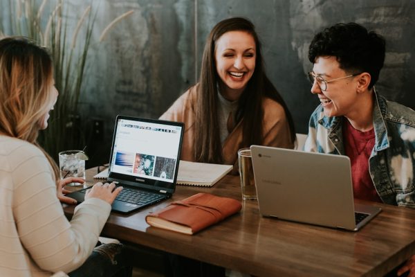 Employee Advocacy LinkedIn pour PME : le guide complet